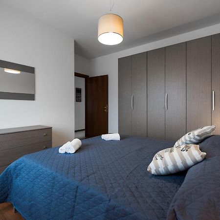 Ortaglia Apartment Тори дел Бенако Екстериор снимка